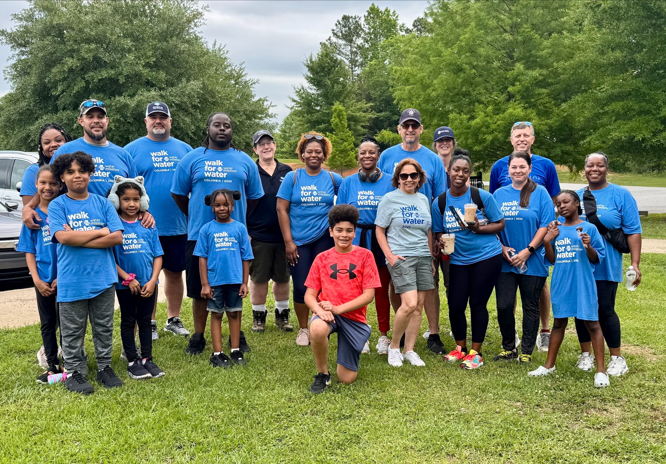 walk for water in columbia l-r Adam Robinson tyler porter jarrod williams sara edwards trevona lee dorian barnes tony lindstrom lizzie wright brandi hickey craig sorensen